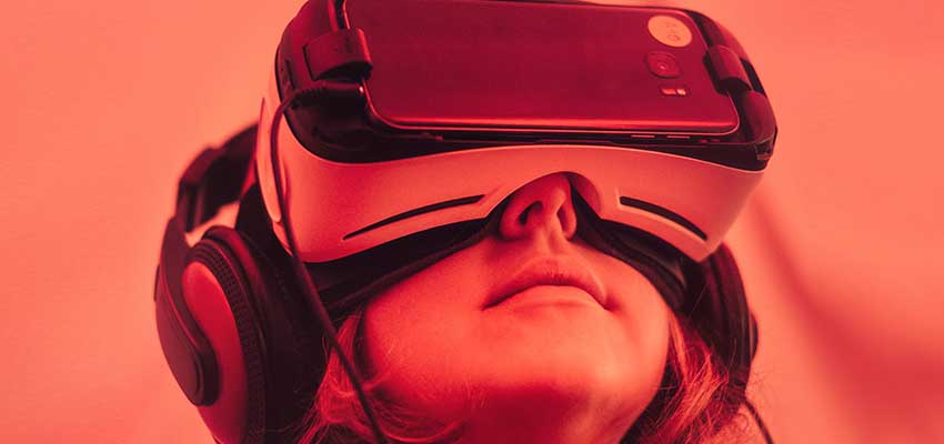 Cover image for article: Virtual Reality Healthcare